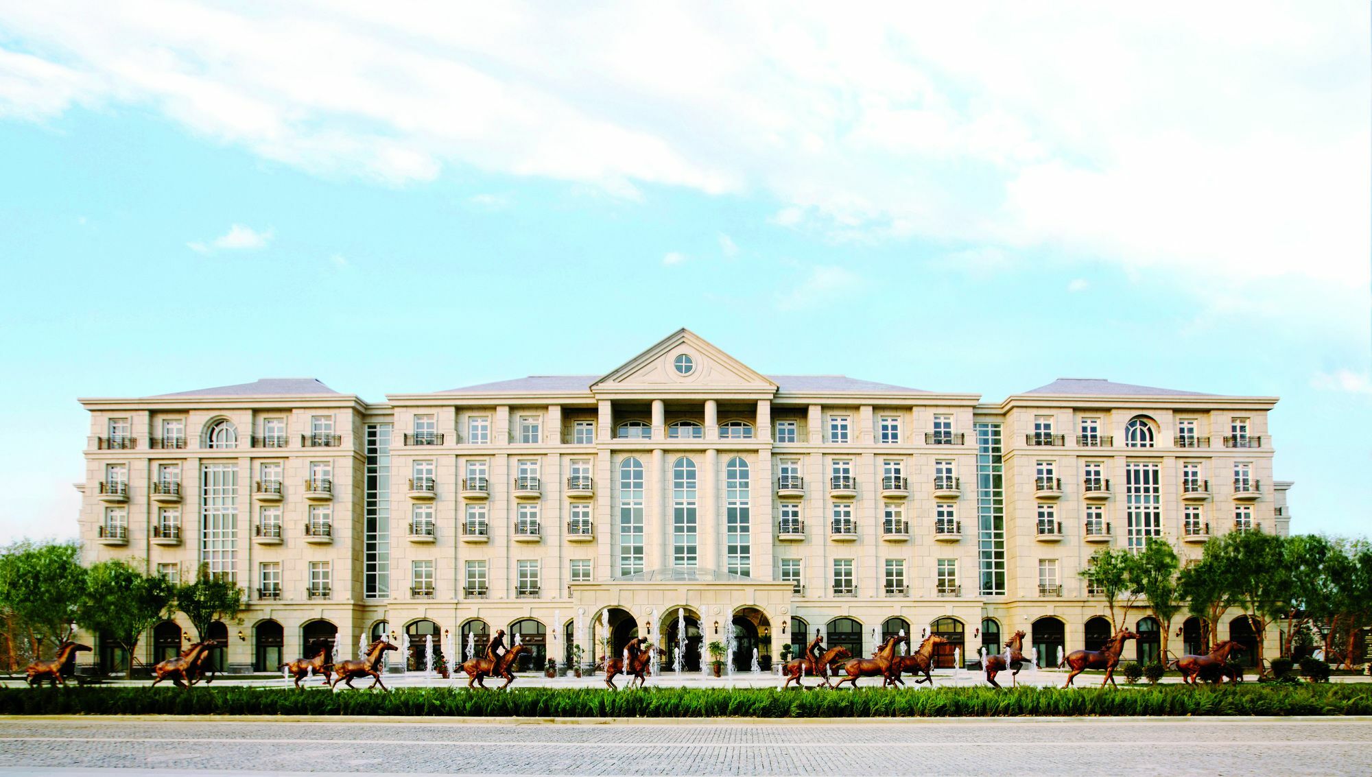 Tianjin Goldin Metropolitan Polo Club Hotel Xiqing Εξωτερικό φωτογραφία